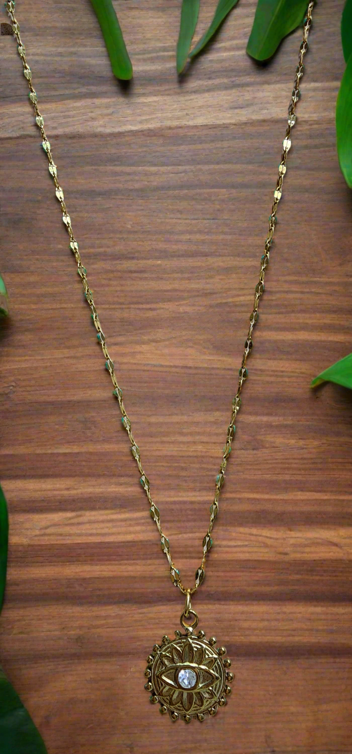 Necklace: Evil eye design