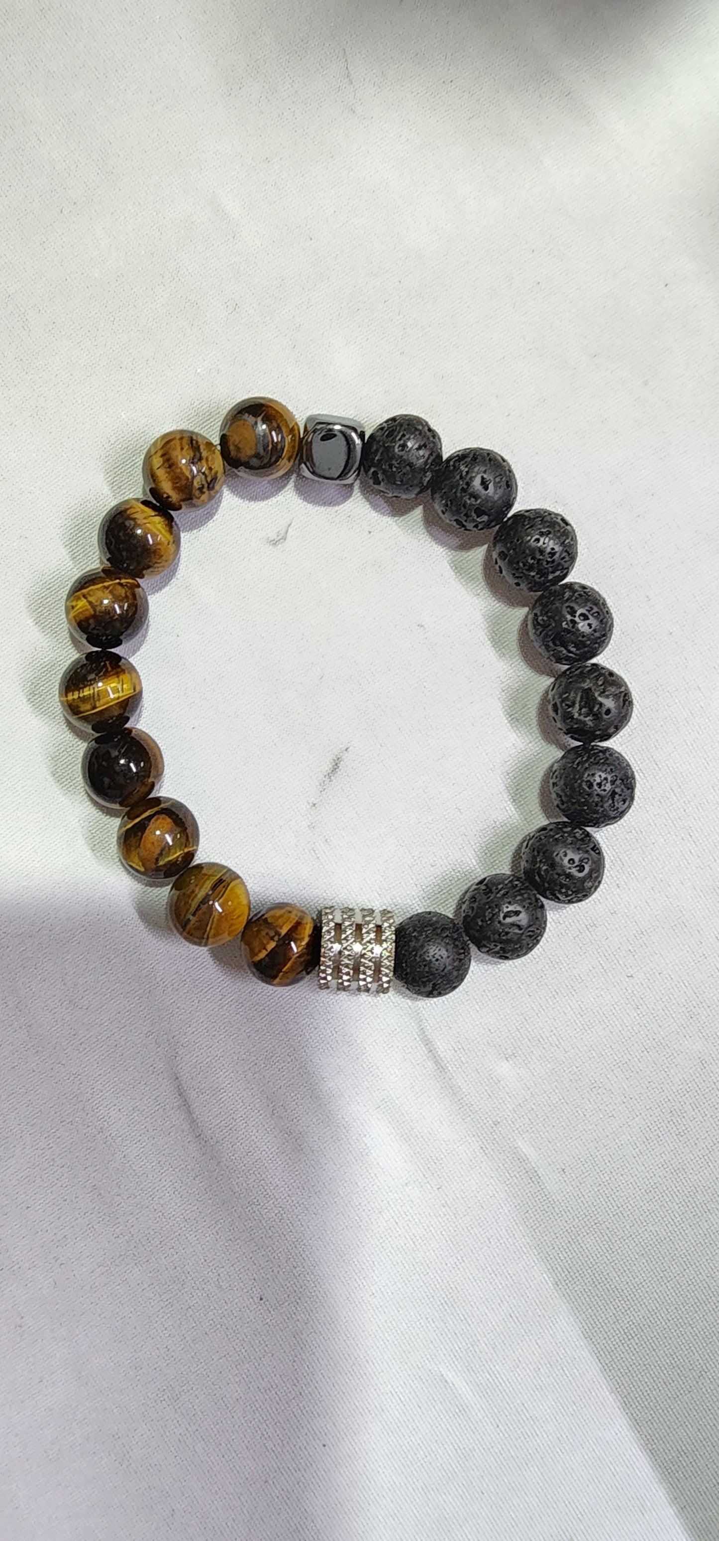 Bracelets: Natural stones