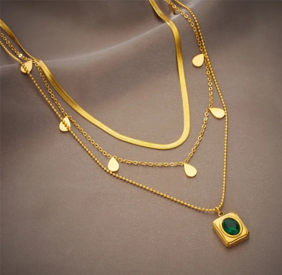 Gorgeous Neclace; earrings