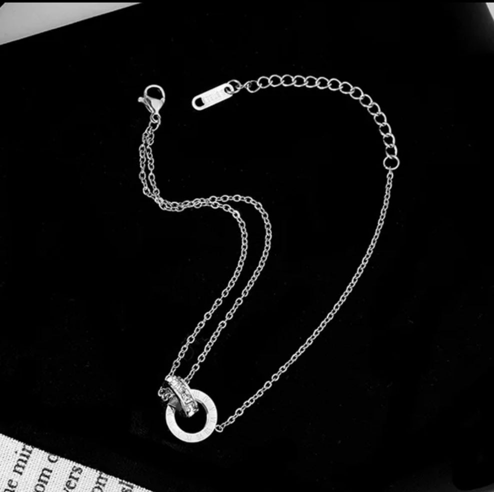 Jewelerry: Roman numerals, double ring